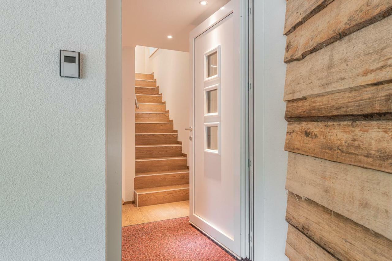 Апартаменти Haus Dienten Дінтен-ам-Гохкеніг Екстер'єр фото